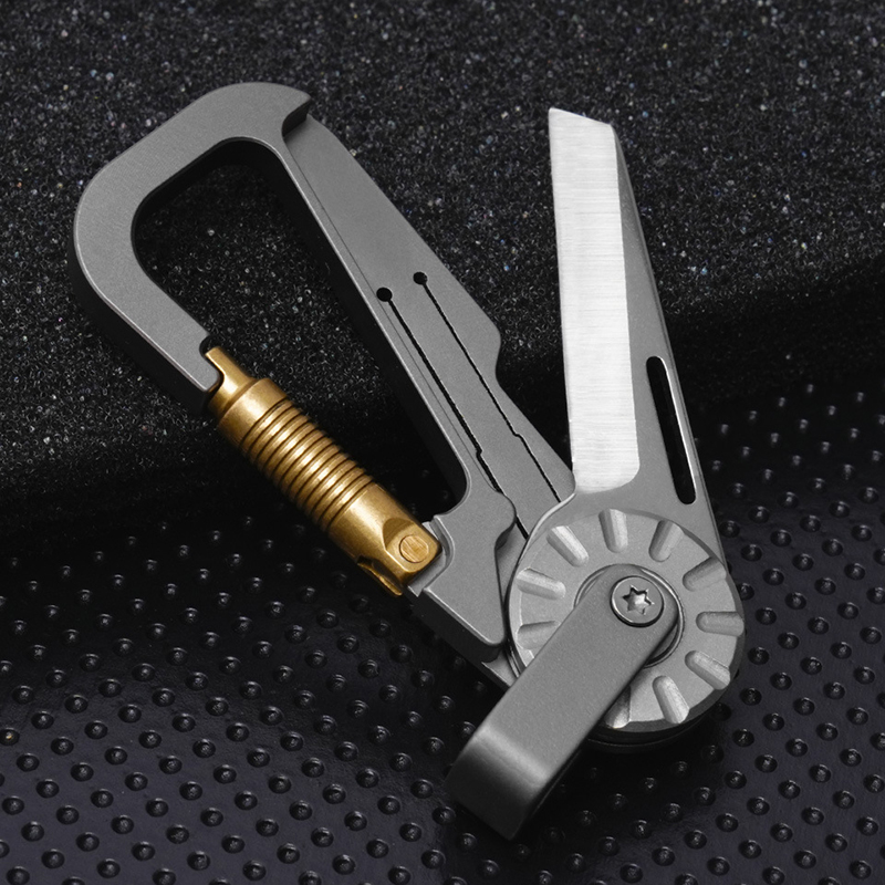 チタン合金 EDCキーホルダー 折りたたみナイフ付き - 車 - Edc Carry All のレビューと価格